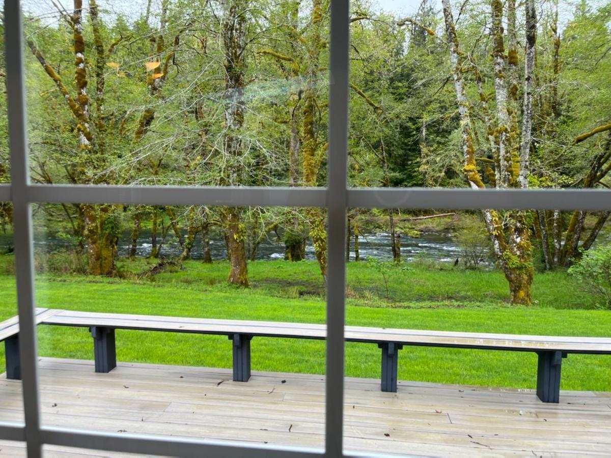 A Relaxing Getaway-A Backwoods Cabin Solduc River Beaver Экстерьер фото