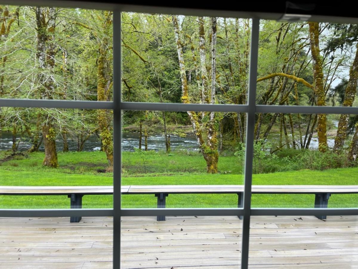 A Relaxing Getaway-A Backwoods Cabin Solduc River Beaver Экстерьер фото